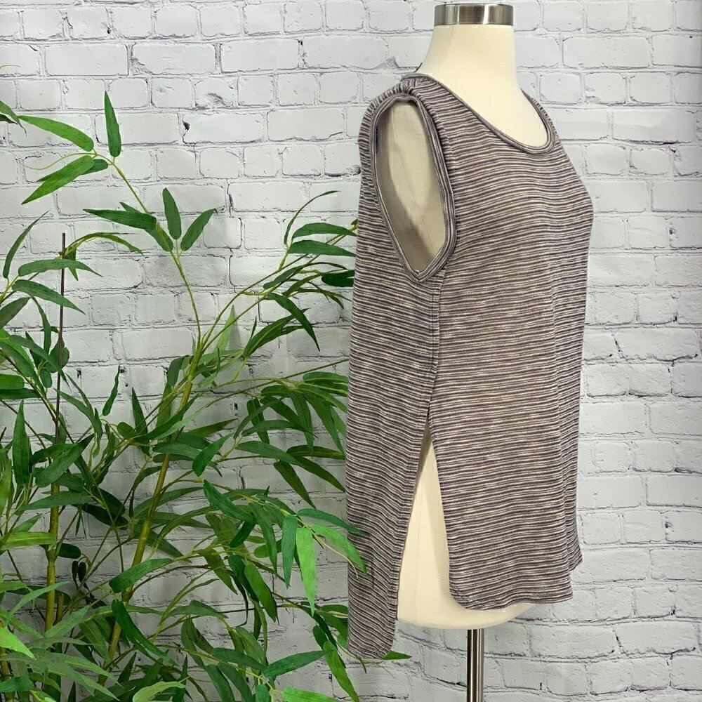 🎉Rubbish Blueish Gray & Cream Heather Tank🎉 - Picture 2 of 6